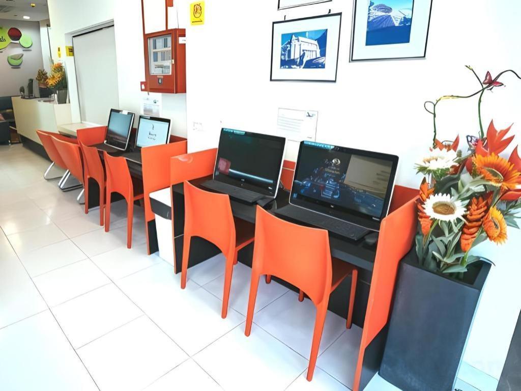 G4 Station Backpackers Hostel Сингапур Екстериор снимка