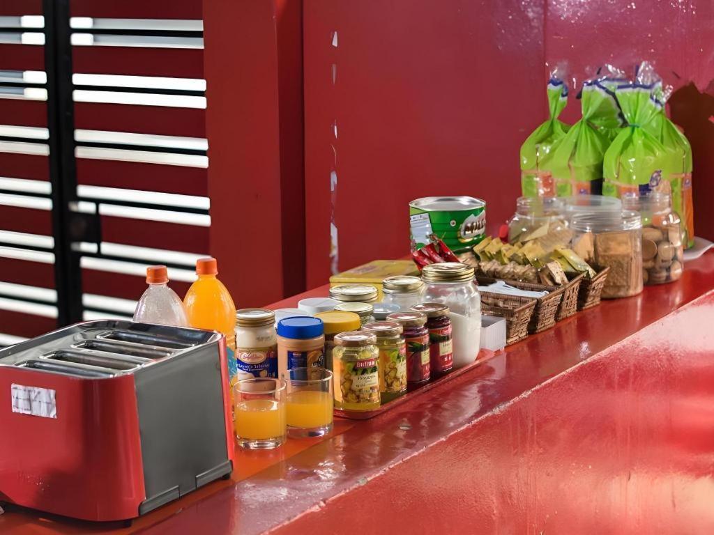 G4 Station Backpackers Hostel Сингапур Екстериор снимка